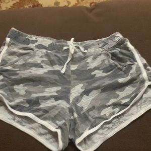 Justice active grey camo shorts size 18/20 elastic waist